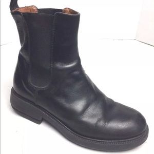 💋J.CREW  black leather chelsea ankle boots Sz 7M